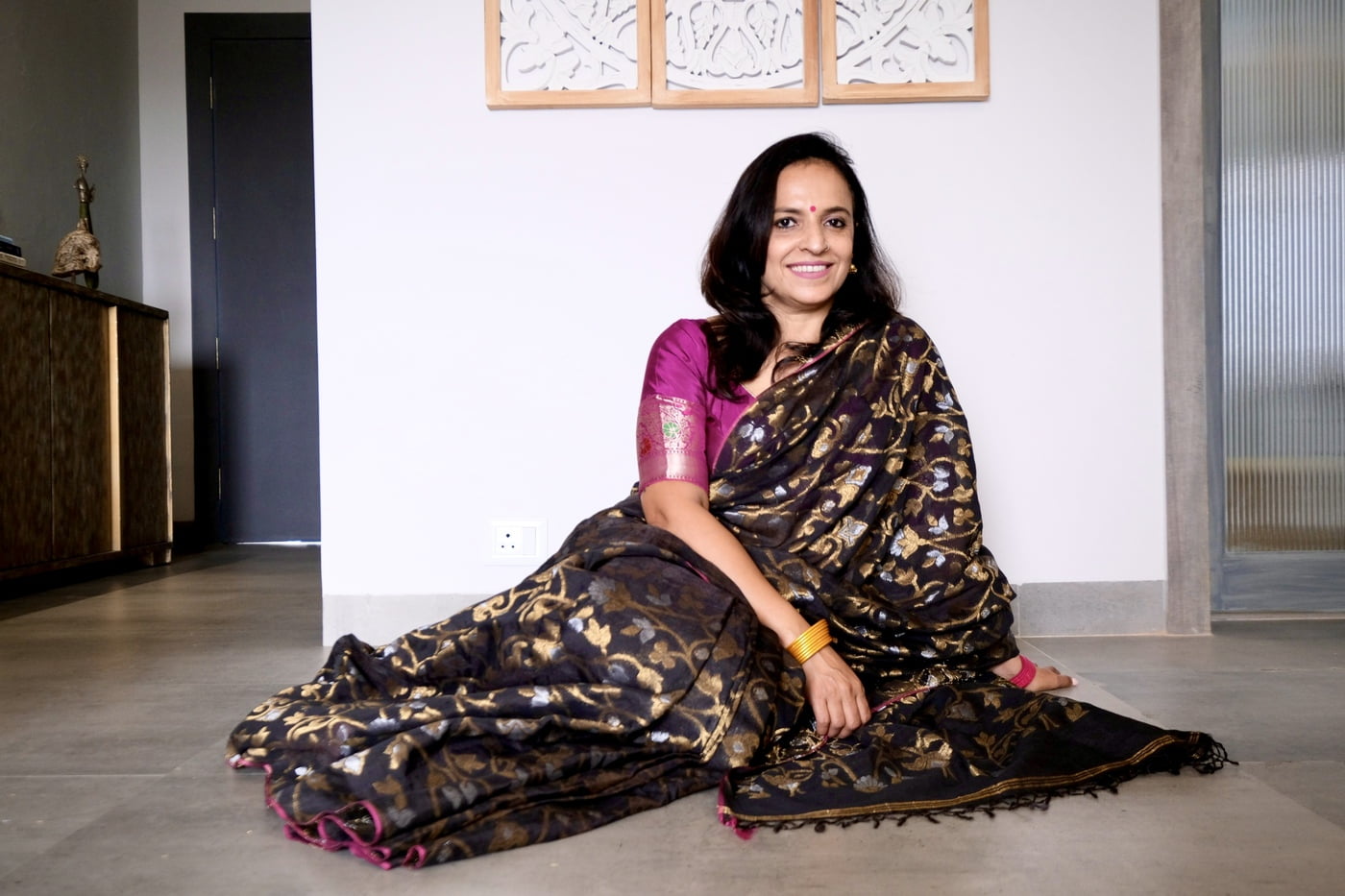 BLACK MUL TISSUE JAMDANI SAREE BLACK MUL TISSUE JAMDANI SAREE