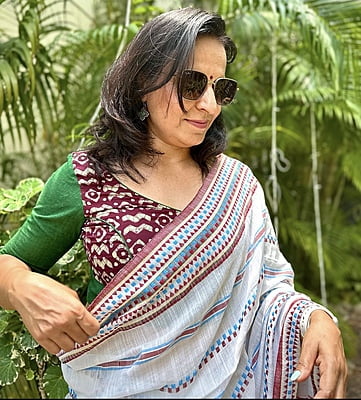 PURE HANDLOOM KHADI COTTON BEGUMPURI SAREE WHITE