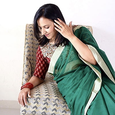 PURE HANDLOOM COTTON SAREE WITH GHICHA PALLU BOTTLE GREEN