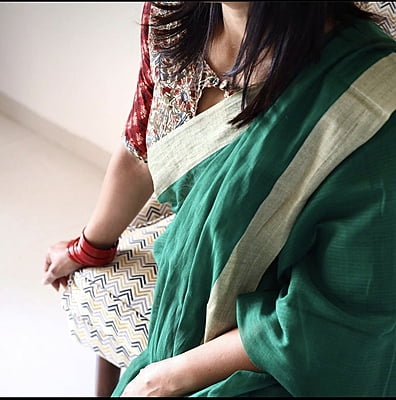PURE HANDLOOM COTTON SAREE WITH GHICHA PALLU BOTTLE GREEN PURE HANDLOOM COTTON SAREE WITH GHICHA PALLU BOTTLE GREEN