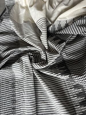 PURE HANDLOOM COTTON GINGHAM WEAVED SAREE - BLACK PURE HANDLOOM COTTON GINGHAM WEAVED SAREE - BLACK