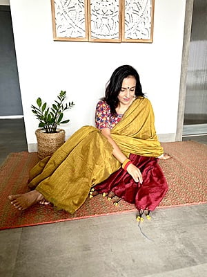 Khadi Cotton Contrast Pallu Saree - Mustard with Red