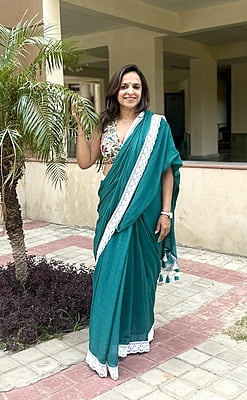 Teal  Mulmul Saree with Crochete Lace Border