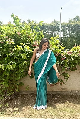 Teal  Mulmul Saree with Crochete Lace Border