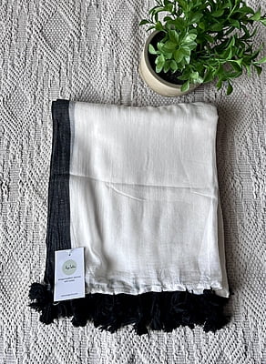 White  Mulmul Saree with Black  Borde
