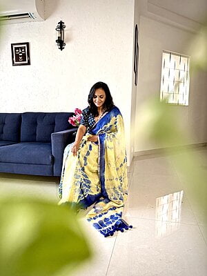 PURE LINEN SHIBORI DYED SAREE-YELLOW & BLUE PURE LINEN SHIBORI DYED SAREE-YELLOW & BLUE