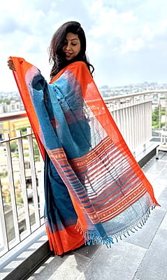 PURE HANDLOOM COTTON WITH WOVEN MOTIFS ON PALLU AND BLOUSE PIECE PURE HANDLOOM COTTON WITH WOVEN MOTIFS ON PALLU AND BLOUSE PIECE