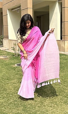 Pink Mulmul Saree in Ombre Shade Pink Mulmul Saree in Ombre Shade