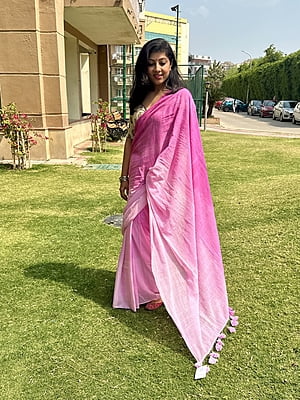 Pink Mulmul Saree in Ombre Shade Pink Mulmul Saree in Ombre Shade