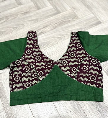 PURE SANGUDI COTTON NON PADDED BLOUSE WITH BATIK DETAILING PURE SANGUDI COTTON NON PADDED BLOUSE WITH BATIK DETAILING