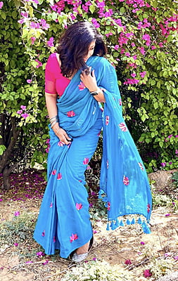 MUL COTTON LOTUS MOTIF EMBROIDERED SAREE-SKY BLUE