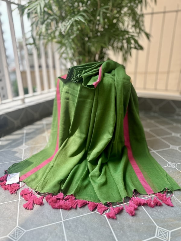 Green Mulmul Saree with Pink Border Green Mulmul Saree with Pink Border