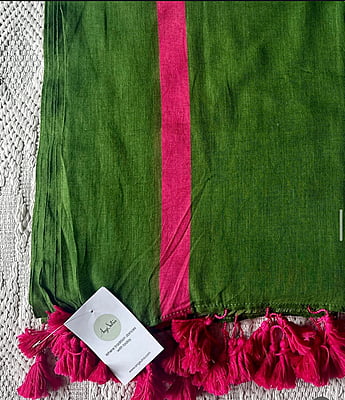 Green Mulmul Saree with Pink Border Green Mulmul Saree with Pink Border