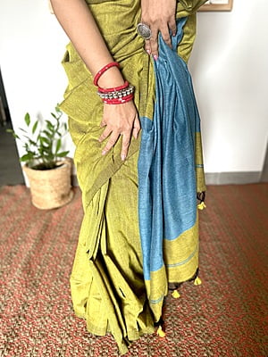 Khadi Cotton Contrast Pallu Saree - Mehendi Green with Teal Khadi Cotton Contrast Pallu Saree - Mehendi Green with Teal