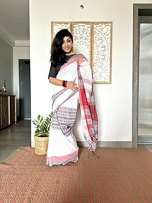 KHADI COTTON BEGUMPURI SAREE - RED & BLACK KHADI COTTON BEGUMPURI SAREE - RED & BLACK