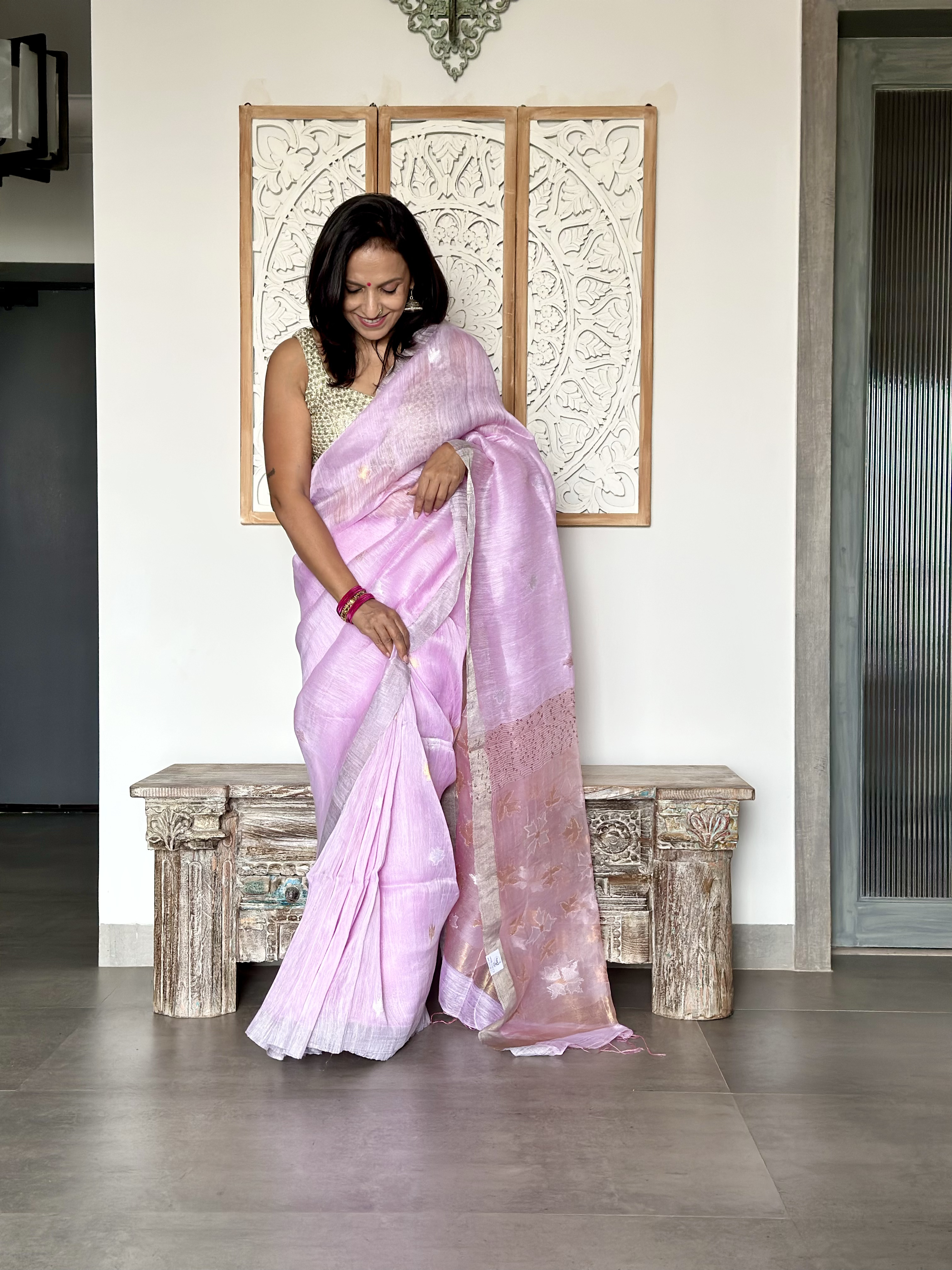 Silk Linen Saree With Muslin Pallu -Lavender