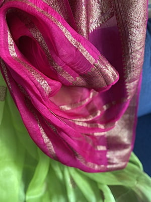 LIME GREEN AND FUSCHIA PINK KORA SILK BANARSI