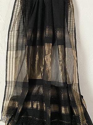 BLACK MAHESHWARI KOTA SILK SARE WITH ZARI BORDER AND PALLA BLACK MAHESHWARI KOTA SILK SARE WITH ZARI BORDER AND PALLA
